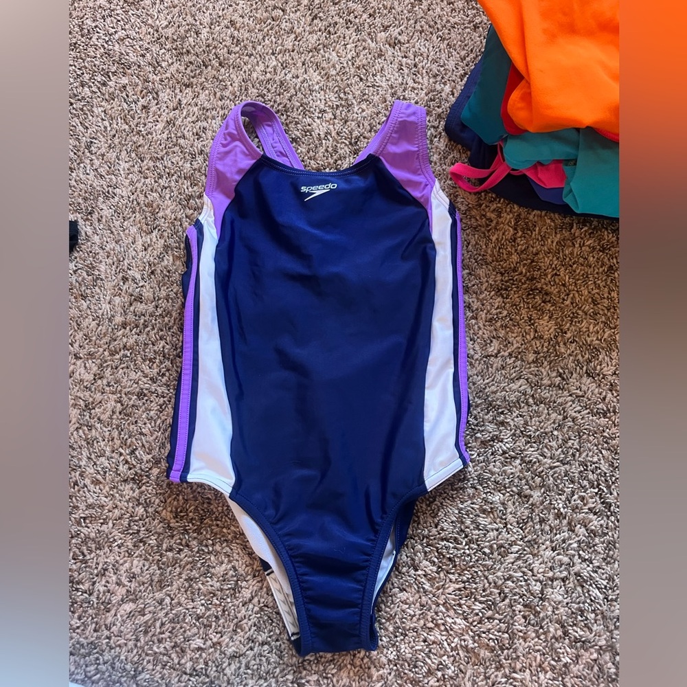 NEVER WORN Speedo swimsuit. speedo size 10